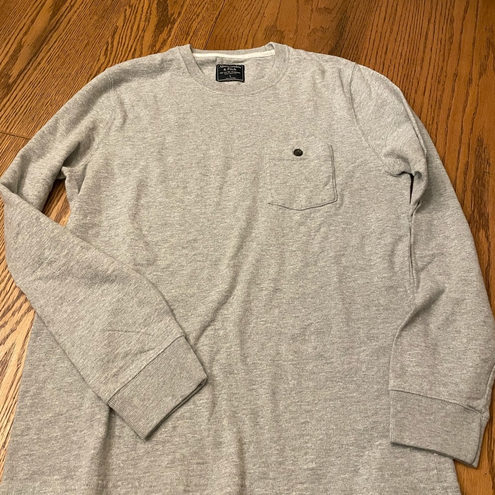Men’s long sleeve